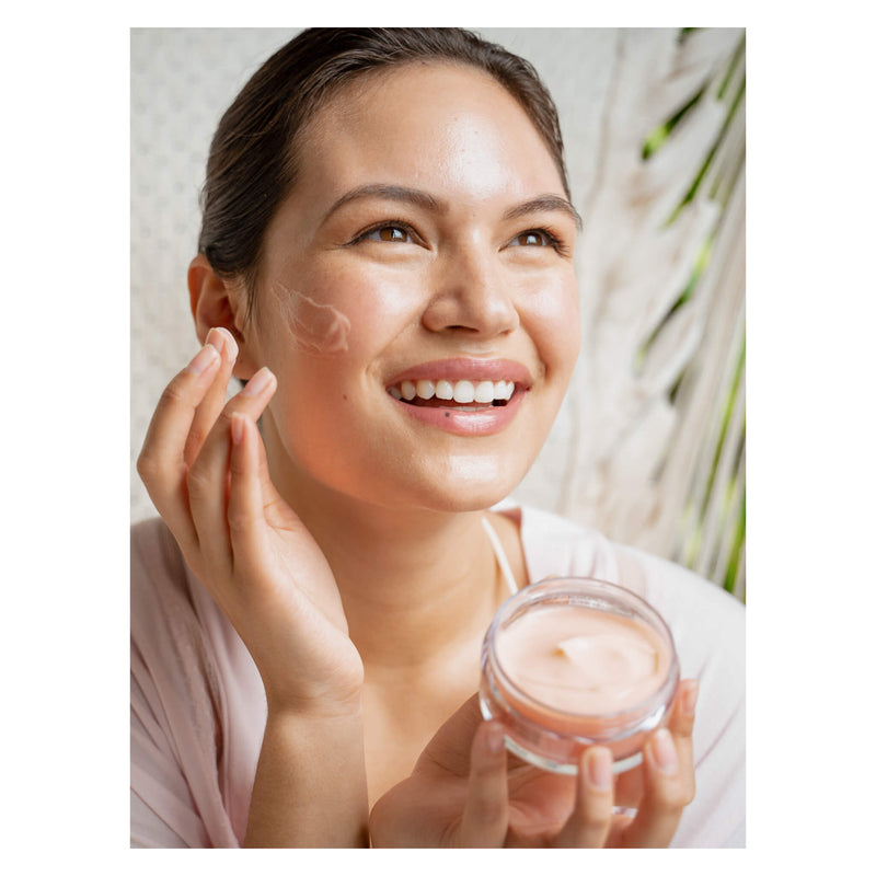 Eminence Mangosteen Gel Moisturizer Lifestyle
