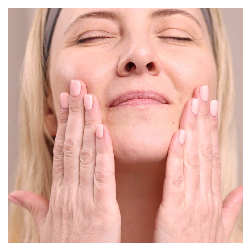 Eminence Marine Flower Peptide Serum Lifestyle
