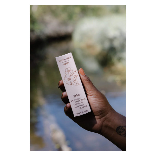 SKWÁLWEN BOTANICALS Kalkáy Wild Rose Nourishing Facial Oil Lifestyle
