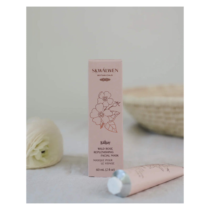 SKWÁLWEN BOTANICALS Kalkáy Wild Rose Replenishing Facial Mask Lifestyle
